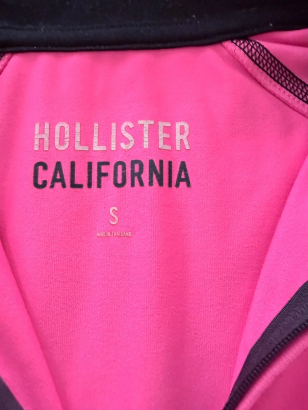 Hollister full zip active wear jacket, size Small - Picture 2 of 3